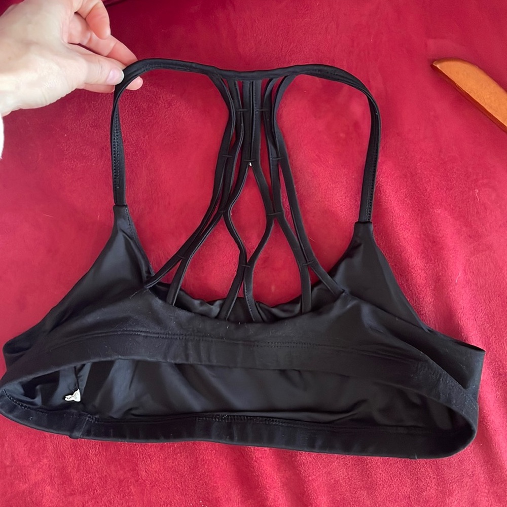 SOLD Mossimo Black sportsbra cute Criss cross back - Picture 1 of 3